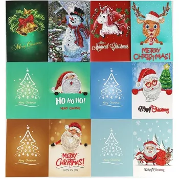  8 Бр. Коледни Картички 5D САМ Диамантена Живопис, Пликове Празнични Поздравителни Картички Комплекти включват Коледни Звънци, Елени, снежни човеци