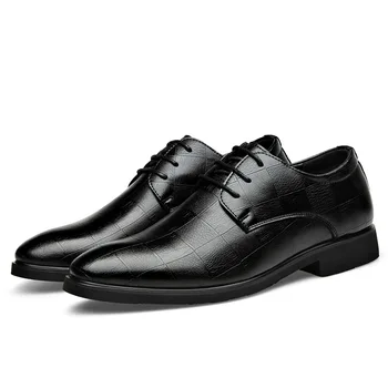  Мъжки бизнес официалната кожени обувки с мек покрив, мъжки обувки дантела, дишащи фини обувки на нисък ток, с Модерна Нова мъжки обувки