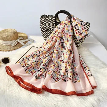  Пролетно-летния нов копринен шал с писмото принтом, женски модерен велпапе памук лен копринен шал, външно украшение, слънцезащитен крем