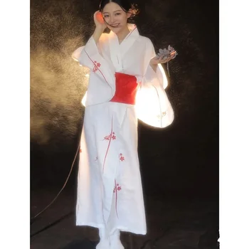  Японското Кимоно Роба Жена с Червено Оби Цветисти Принтом Юката Снимка Рокля с Дълъг Ръкав Представа Cosplay Костюм